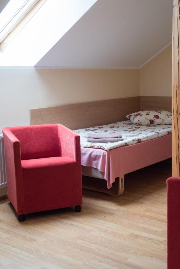 Kaimo Turizmas "Sveciu Namai Moteliukas" Alytus Exterior photo