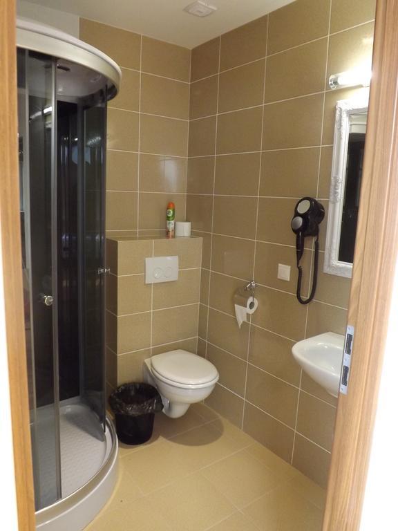 Kaimo Turizmas "Sveciu Namai Moteliukas" Alytus Room photo